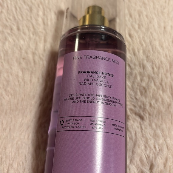 Bath & Body Works Disco Daydream Fine Fragrance - Picture 2 of 4